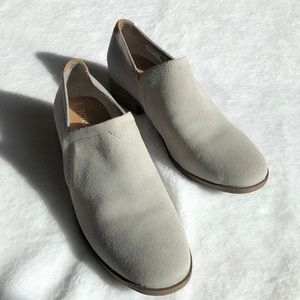 NWOT Toms Taupe Suede Canvas Loafers W10